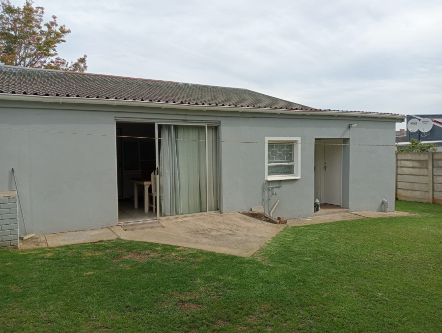 4 Bedroom Property for Sale in Vanes Estate Eastern Cape
